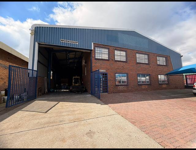 625M² WAREHOUSE TO LET IN SEBENZA